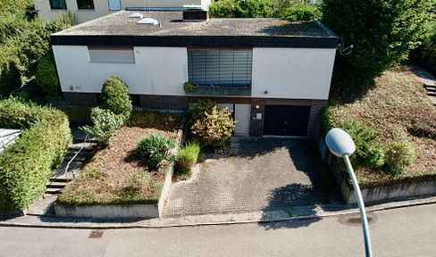 Schöner Bungalow in Korb mit großer Terrasse und Garten