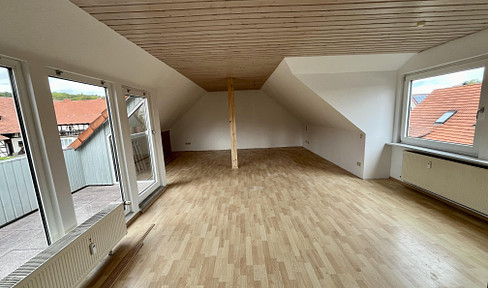 Helle Maisonette-Wohnung in Elliehausen mit Balkon und neuem Bad