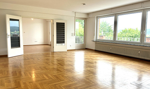 Large 3-room apartment with a fantastic view in a prime location in Alfeld