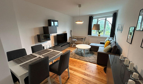 Exclusive, furnished apartment in a historic building | Equipped kitchen | Balcony | Available only for temporary accommodation needs.