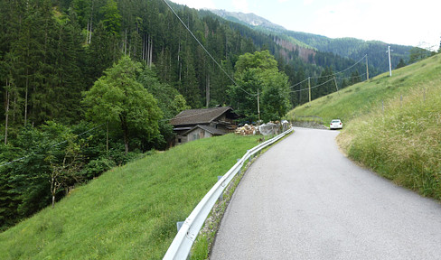 Idyllically situated secluded farm