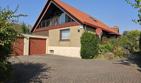 Einfamilienhaus mit Einliegerwohnung in ruhiger Lage