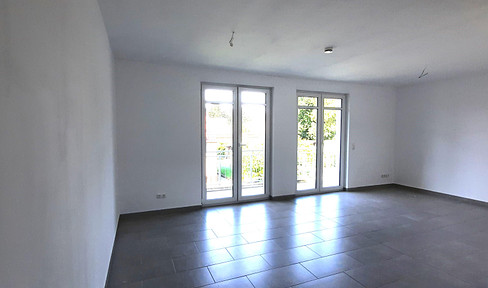 Free sunny 3 room apartment built 2012 energy performance certificate B, with balcony, cellar and parking space