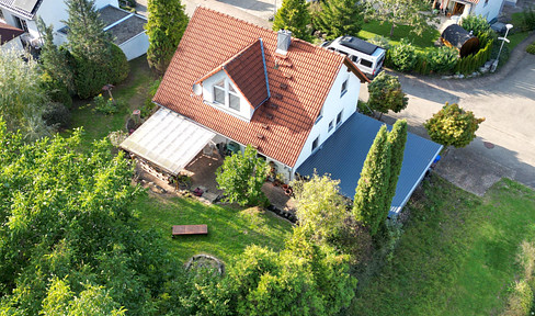 Ideal für Pendler oder Home-Office - Massivhaus (EFH) mit großem Garten und Doppelgarage am Waldrand