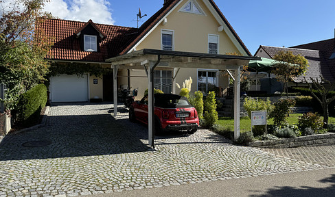 Idyllisches Einfamilienhaus in sehr ruhiger Lage mit Pool