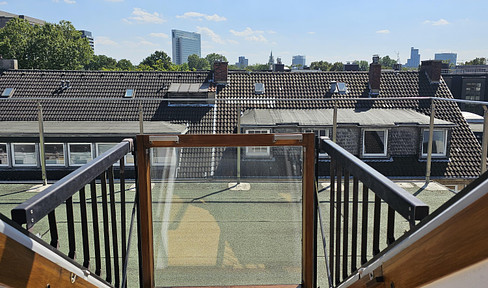 Hofgarten Arnoldstr. apartment view over Düsseldorf 6th floor