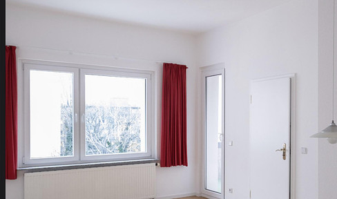 Ready-to-occupy apartment with balcony and elevator in Berlin-Wilmersdorf