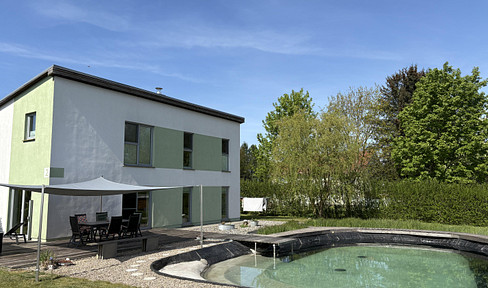 Architektenhaus (KfW 40) mit Schwimmteich + Nebengebäude ( 78 m²)+Solar