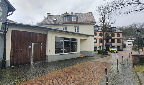 Geschmackvolle Wohnung mit vier Zimmern in Bad  Soden