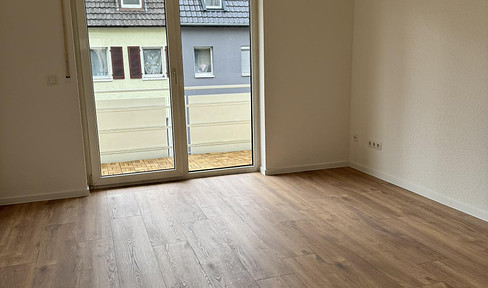 Geschmackvolle, vollständig modernisierte 3-Raum-Wohnung mit Balkon