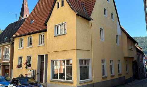 Mehrfamilienhaus in zentraler Lage - Neckargemünd