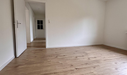 First-time occupancy after renovation with balcony: Beautiful 4-room apartment in Backnang