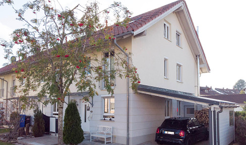 Corner house in a quiet and sought-after location in Weidach/Durach