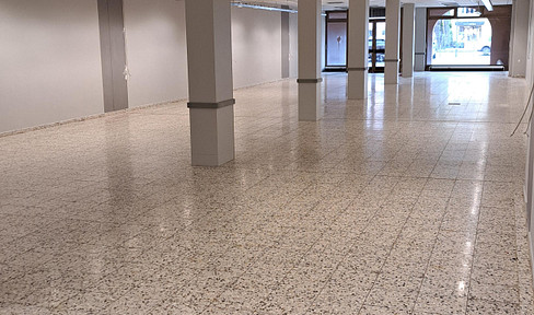 Commercial property for sale/rent, city center of Plattling.