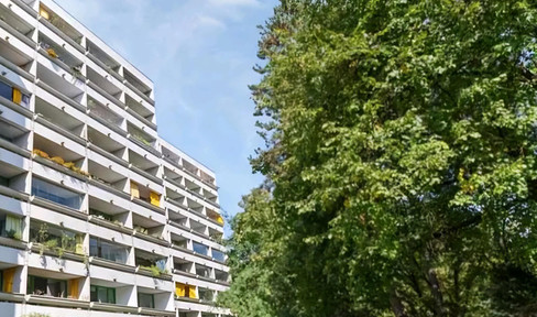 Attractive 1-room apartment above the rooftops of Munich