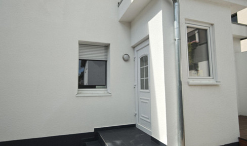 Newly developed town house in Frankfurt/Schwanheim-no leasehold