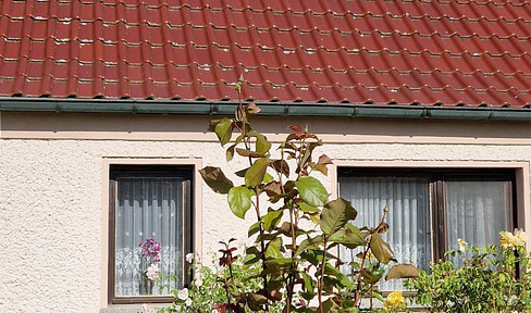 in Neustadt (Dosse) - large semi-detached house with beautiful plot