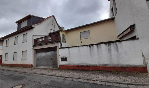 Bauträgerobjekt - 2 Familienhaus mit Lagerhallen