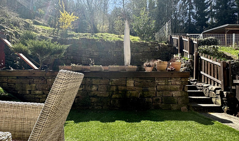 Helle 3-Zimmer-Wohnung mit großer Terrasse in ruhiger Bestlage – optional möbliert