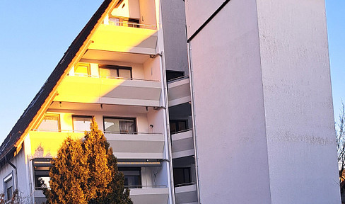 Stilvolle, gepflegte 4-Raum-Maisonette-Wohnung in Geislingen mit Blick auf die Burg Hohenzollern
