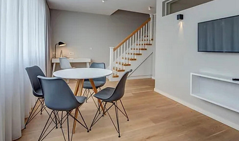 Temporary living near Berlin, Potsdam & BER - fully equipped maisonette suite with service