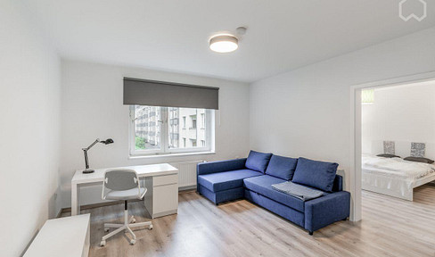 Möbliertes 2,5 Zimmer Apartment mit Balkon und EBK
