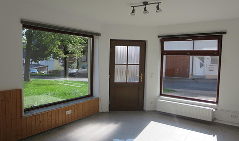 Two-room apartment with separate entrance in Wimsheim from private owner - commission-free