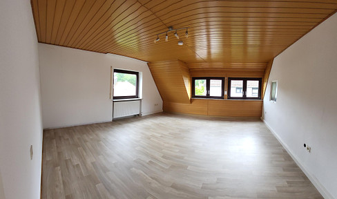 Quiet and central 2.5 room apartment in 2-family house, 1st floor, in Nuremberg-Katzwang