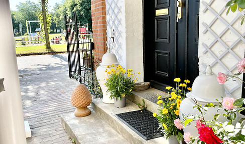 Idyllisches Einfamilienhaus an der Schloss-Wiese. Nur 15 Min.zur Ostsee