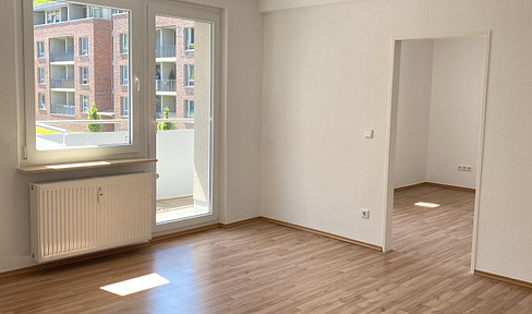 Top-Wohnung mit Balkon auf der I. Etage