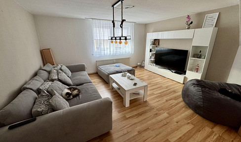 *TOP* Light-flooded 3-room apartment with private entrance and well-kept garden