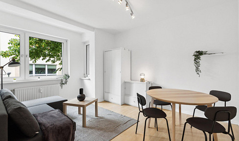 Furnished 3-room apartment with fitted kitchen, suitable for up to 5 people, located near Germarkenplatz.