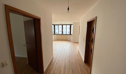 Sunny 2 room apartment, 63m² in the city center - modernized