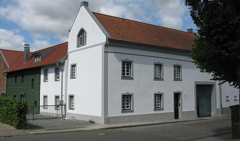 Wohnen auf dem Lande--- Restaurierter Vierkant-Hof