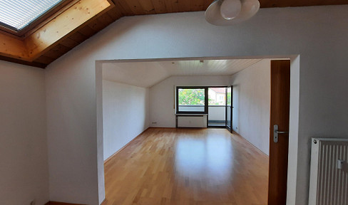 3-Zimmer DG-Wohnung, 84 qm, zentrumsnah, provisionsfrei