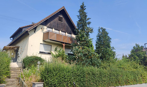 Well-kept multi-generation house with valley view in a quiet location in Hahnstätten