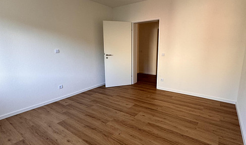 Wunderschöne 3 Zimmer Wohnung mit Balkon und Garage in ruhiger Lage