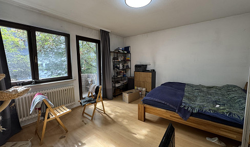 Central 1-room apartment in Frankfurt's Ostend close to the ECB with EBK and balcony