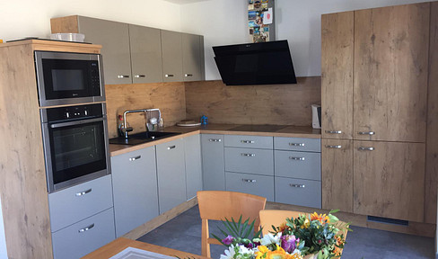 Beautiful top floor apartment with a large terrace and mountain view