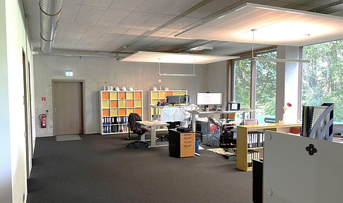 Attractive office space for rent 210m² on the first floor