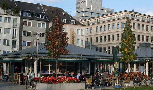 Sehr schöne 3 Zi. Wohnung mit Balkon in Düsseldorf Friedrichstadt am Kirchplatz