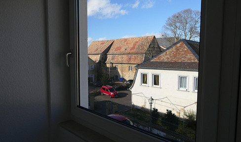 Bright, 2-room apartment with kitchen in the city center.