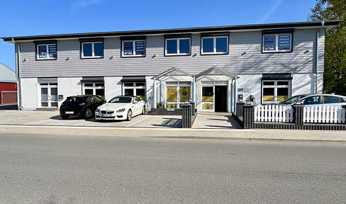 Gewerbefläche , Büroräume , Praxisräume 150 m² +116 m² Wohnfläche oder 266 m² gesamte Bürofläche