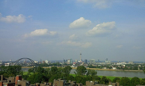 Charming 58 m² 2-room apartment in Neuss with a fantastic view of Düsseldorf & the Rhine (prov. vacant)