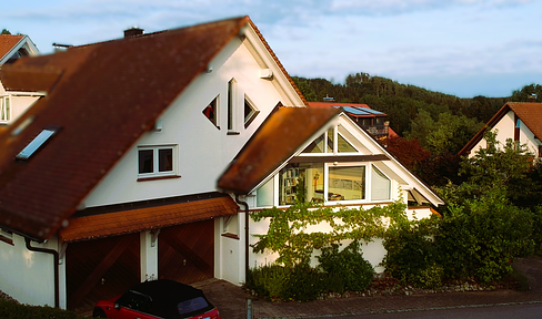 Detached house with ground floor apartment in Grünkraut, just outside Ravensburg