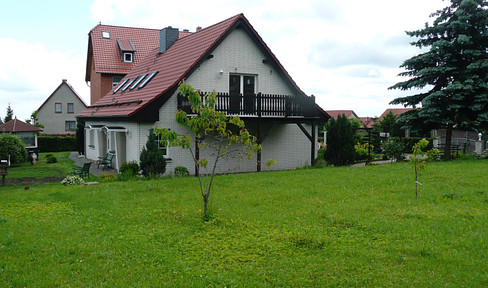 Spacious 3-room apartment in the countryside