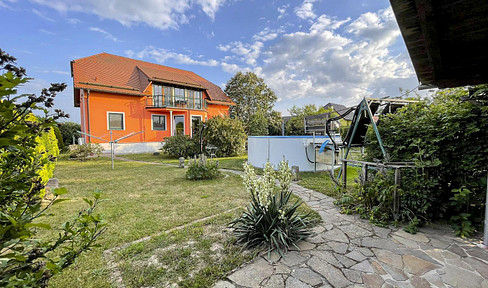 Upscale detached house in Dahlen - for sale due to age - from private owner