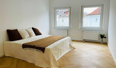 Erstbezug nach Sanierung: Zentrale 4-Zimmer-Wohnung mit Balkon – 5% Mietrendite!