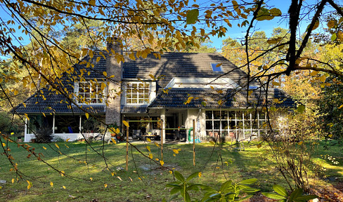 Eine Perle in der Nordheide. Kernsaniertes Landhaus für die große Familie in Bendestorf.