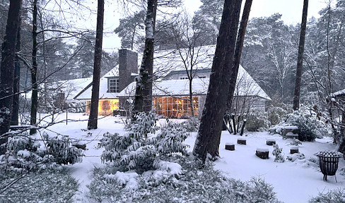 Eine Perle in der Nordheide. Kernsaniertes Landhaus für die große Familie in Bendestorf.